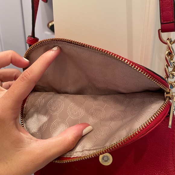 Michael Kors purse - Picture 3 of 3